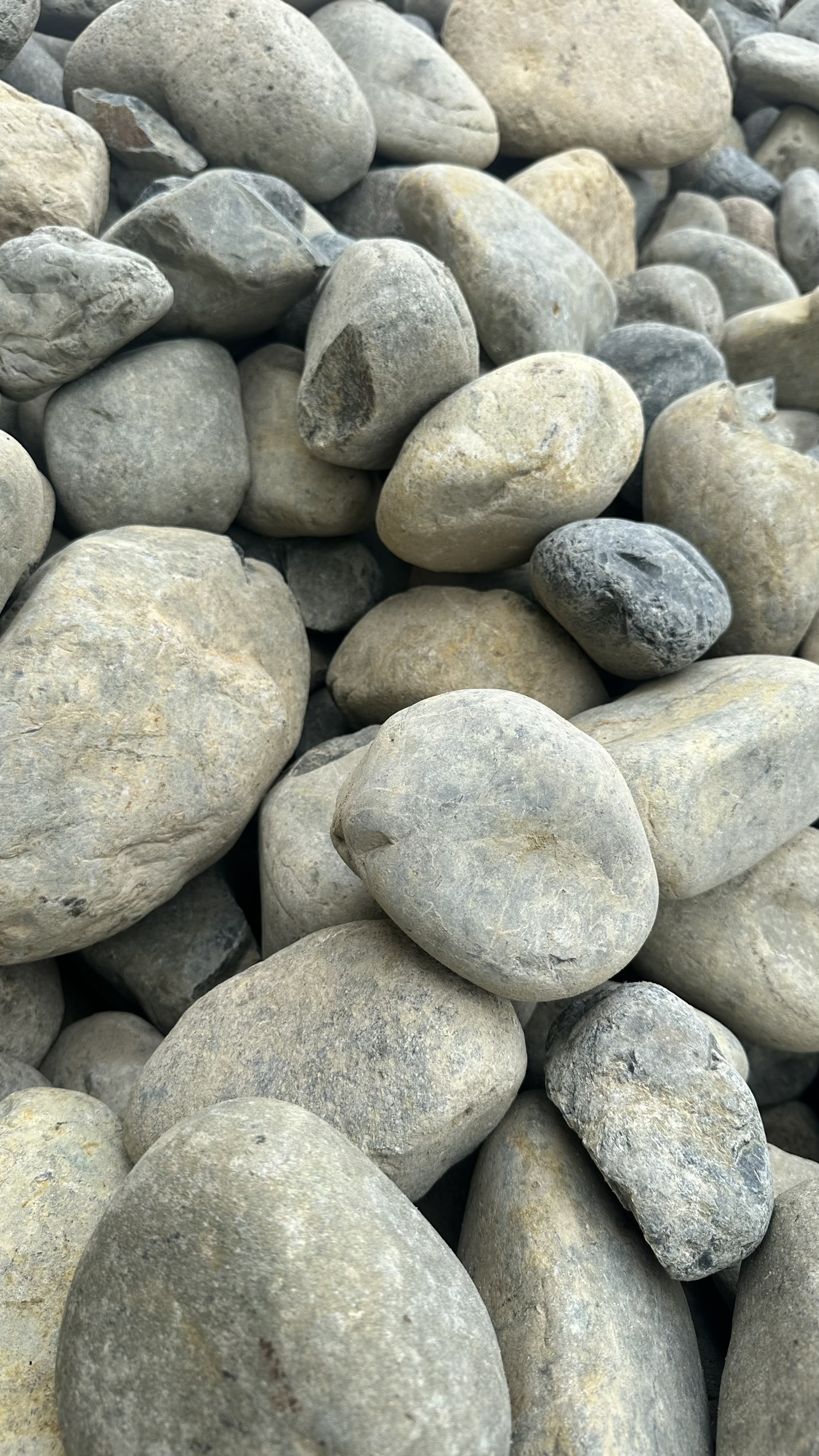 Large river pebbles gravel
