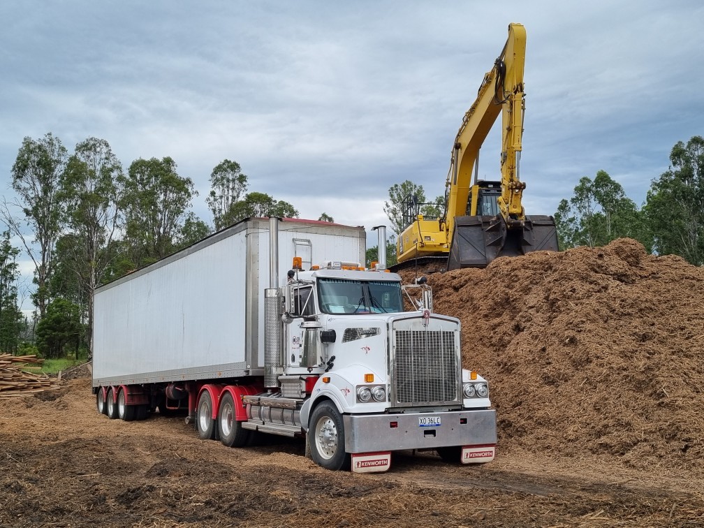 sugar cane mulch delivery